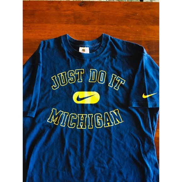 Vintage 90's University of Michigan Nike Just Do It Center Swoosh T  Shirt - L - Picture 5 of 7